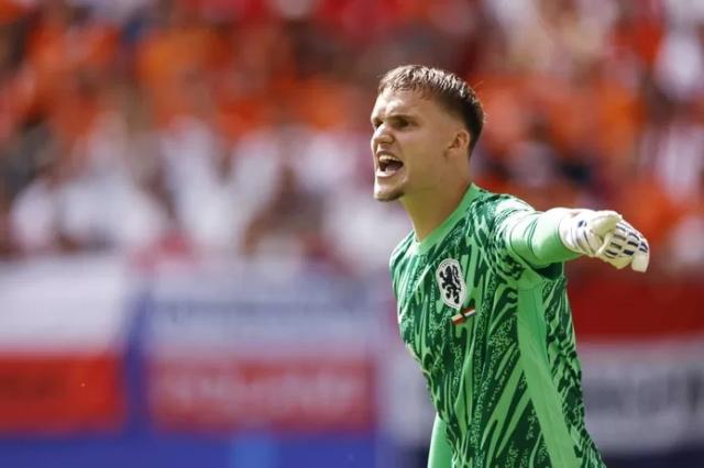 1718561793413070305.jpg 555.jpg